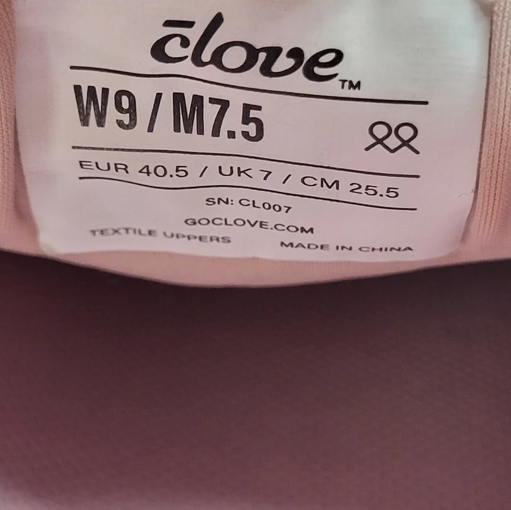 Clove Pink Solo Active Sneakers Women's Size 9 Nursing Healthcare